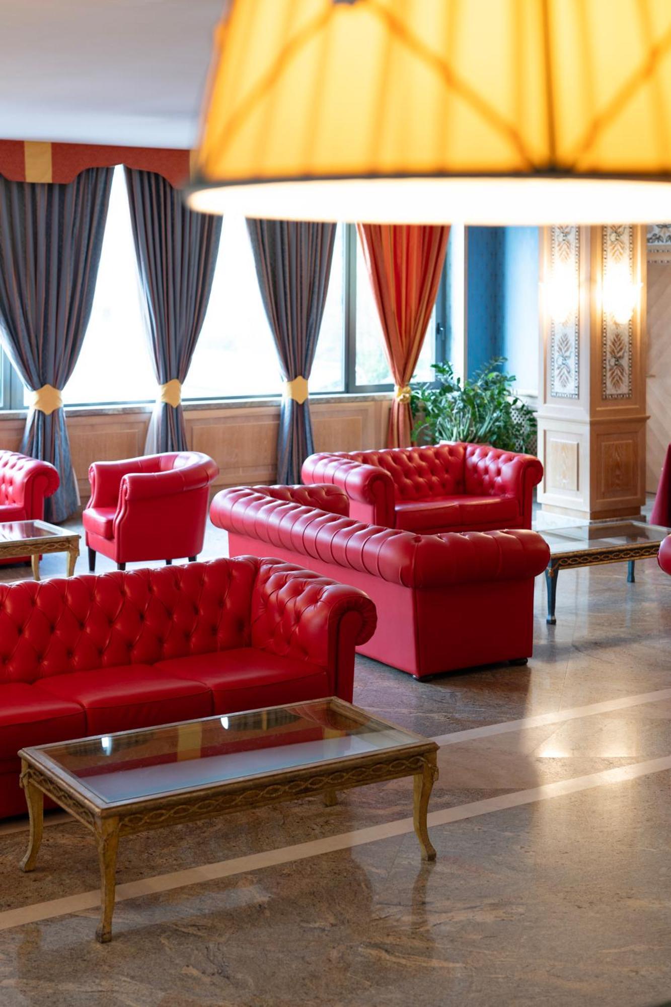 Hotel Promenade Montesilvano Bagian luar foto